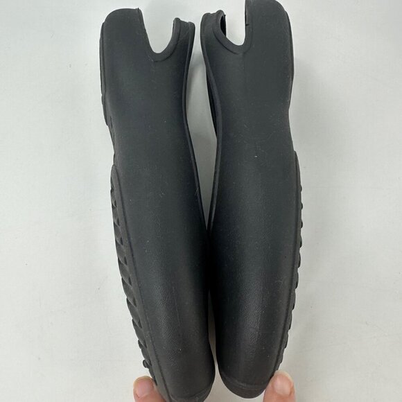 Crocs Flat Size 8 Black slip on shoes flats comfort - Picture 3 of 7